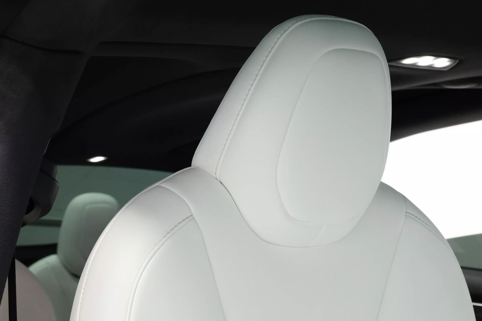 2020 Tesla Model X - Image 112
