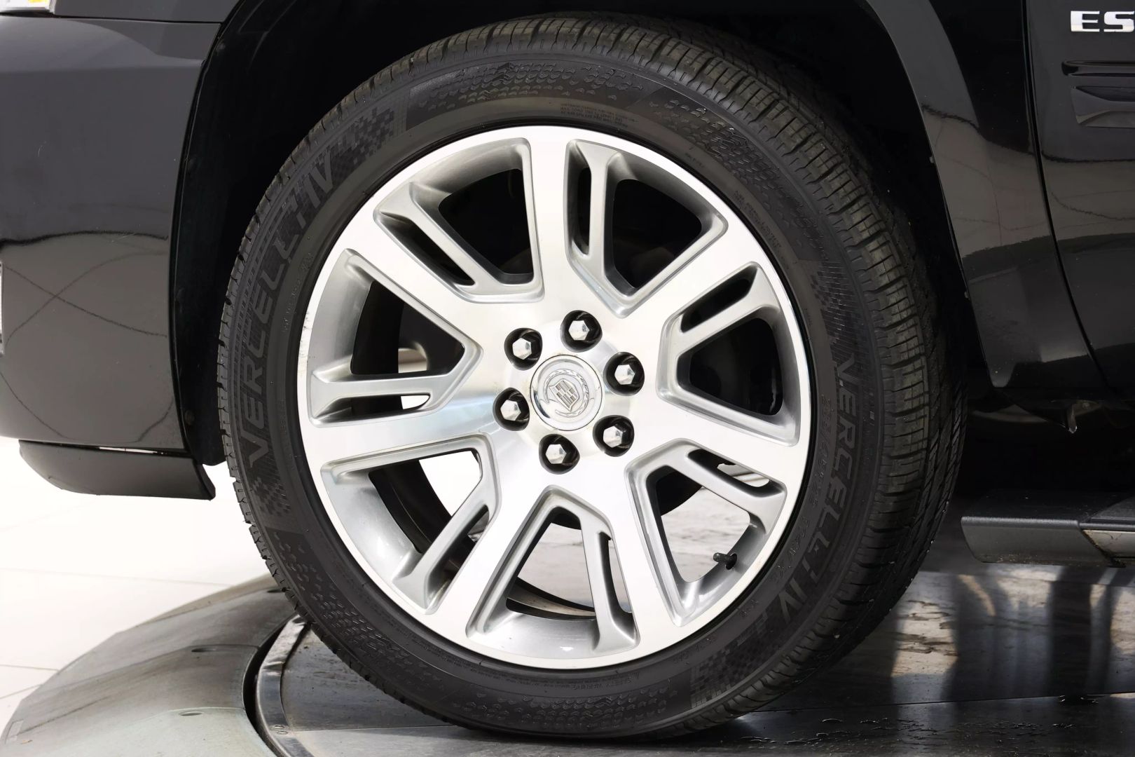 2012 Cadillac Escalade - Image 104