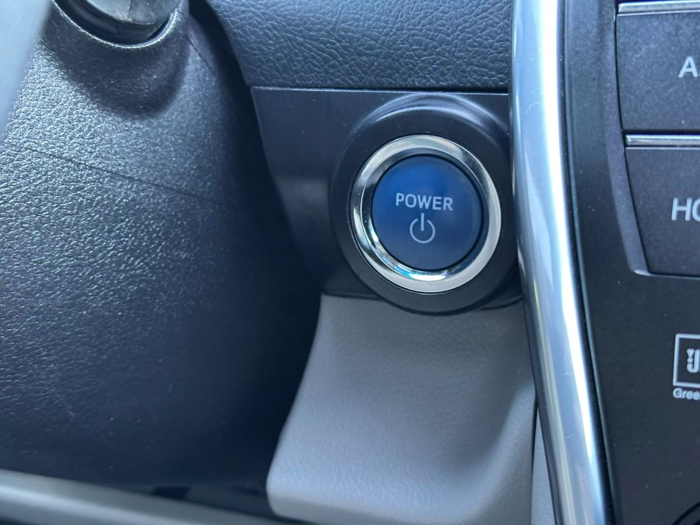 2015 Toyota Camry - Image 49