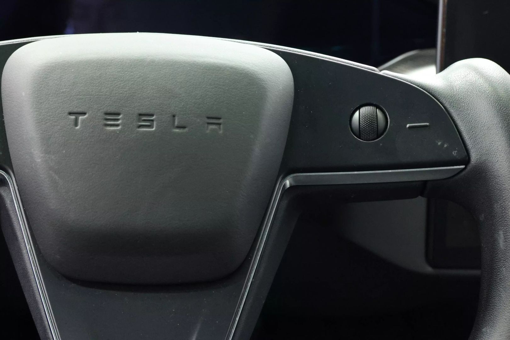 2022 Tesla Model X - Image 21