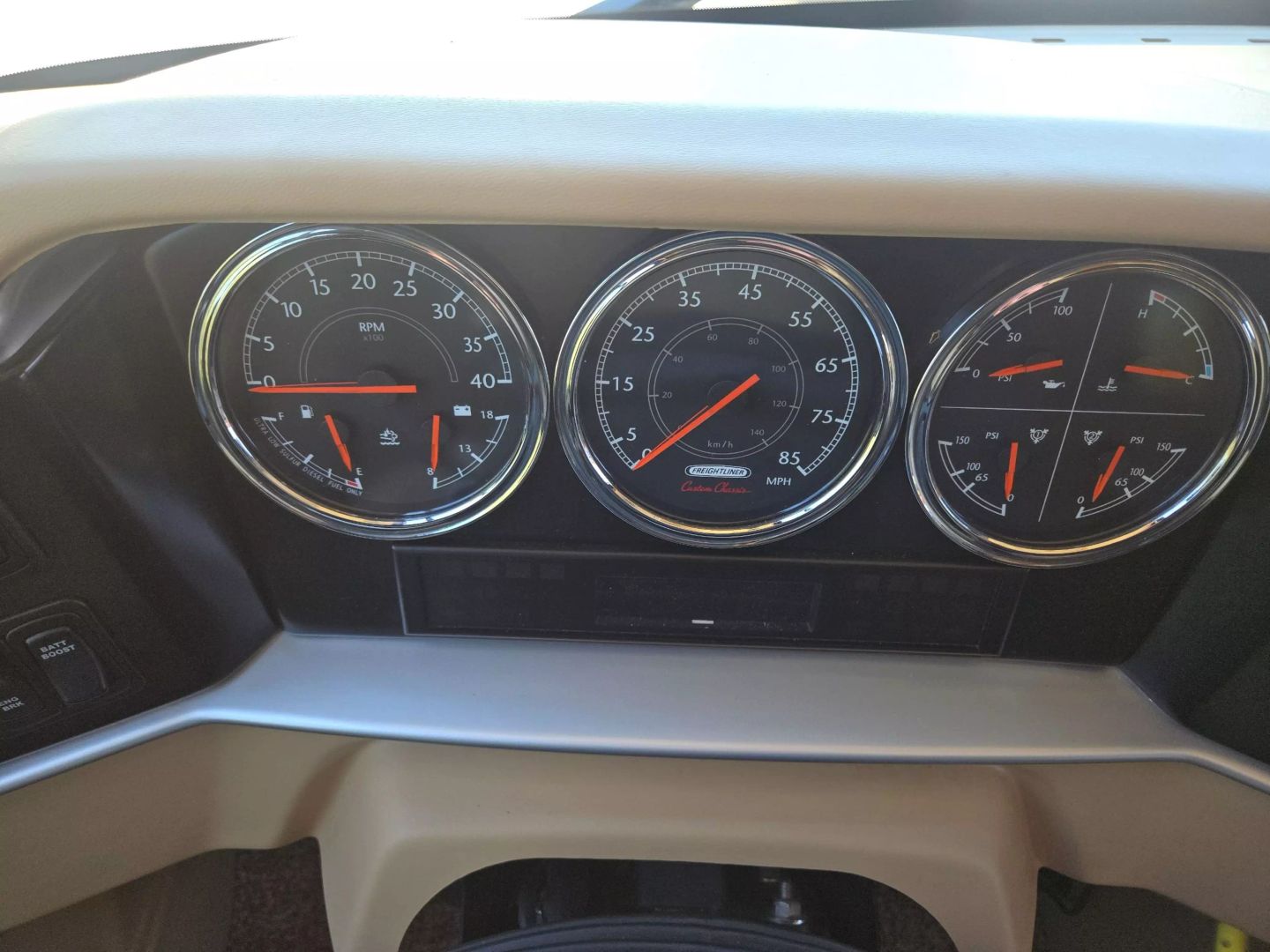 2016 Newmar Ventana Le - Image 12