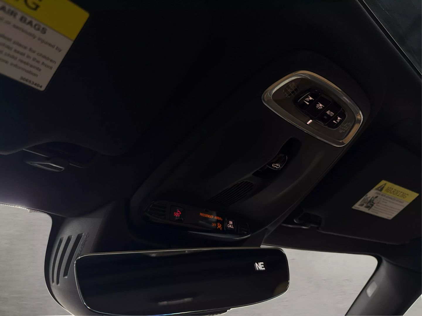 2017 Volvo S90 - Image 30