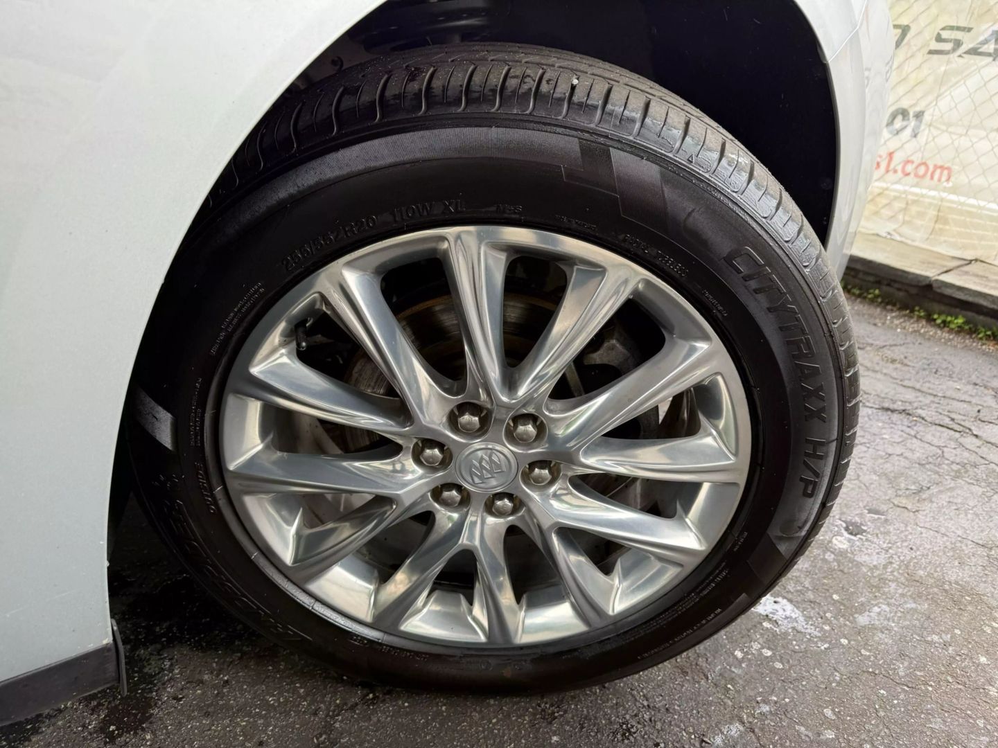 2018 Buick Enclave - Image 54
