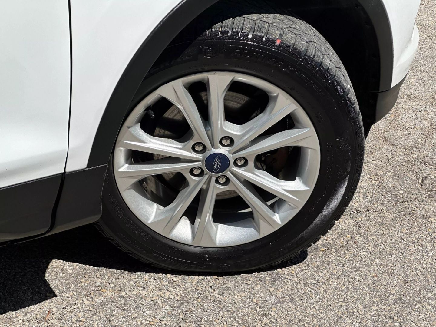 2018 Ford Escape - Image 42