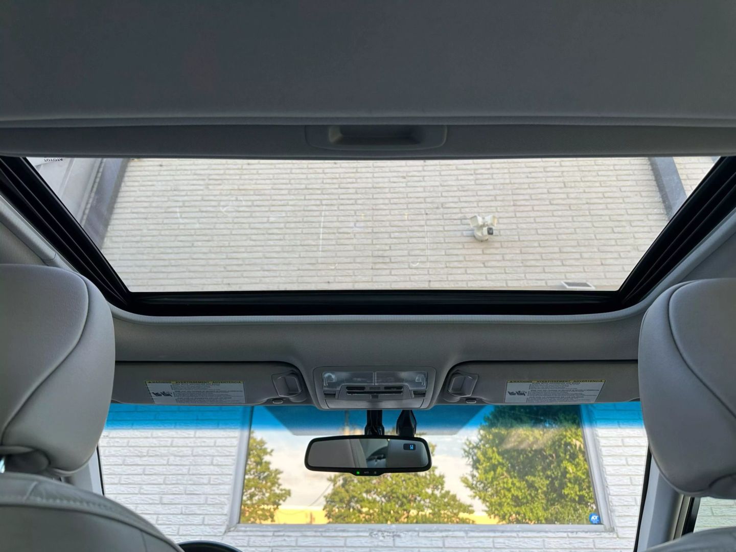 2015 Toyota Camry - Image 38