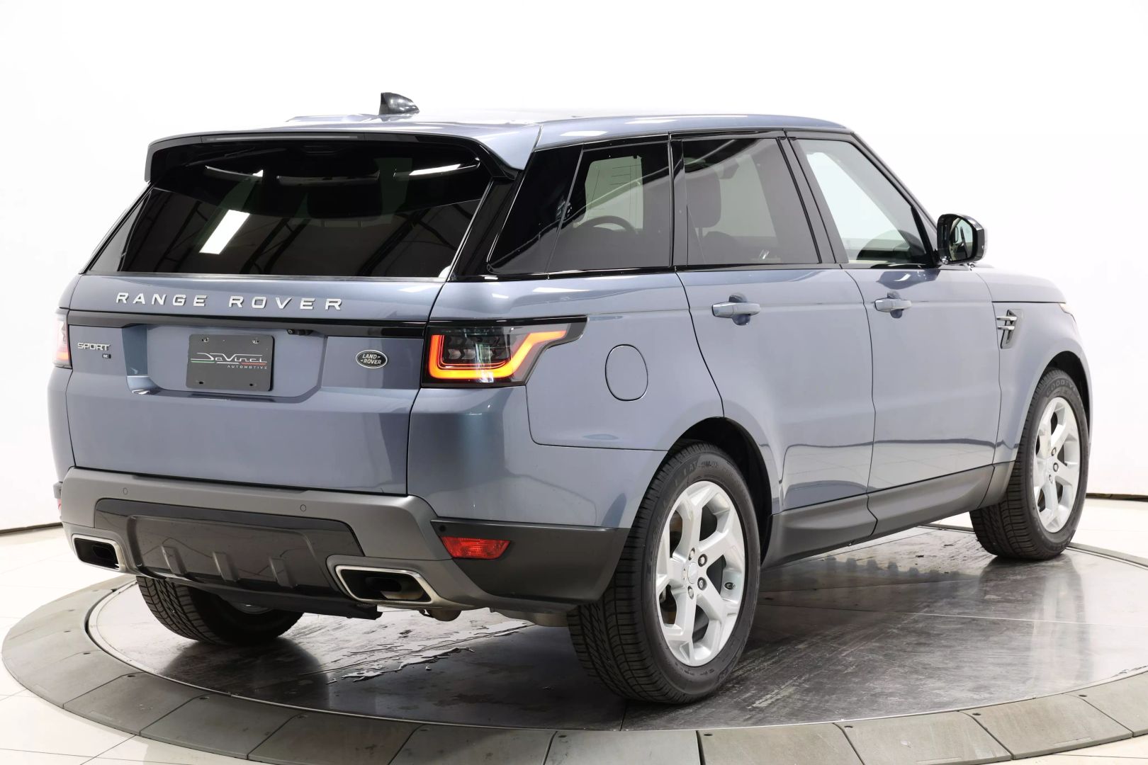 2021 Land Rover Range Rover Sport - Image 4