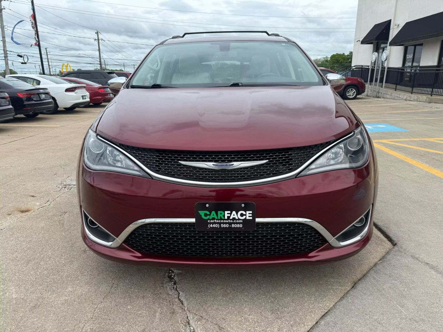 2020 Chrysler Pacifica - Image 2