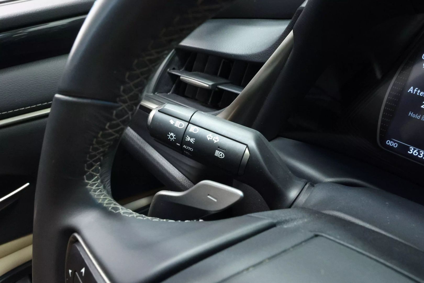 2020 Lexus Es - Image 22