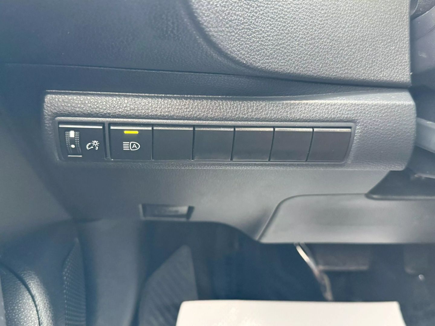 2022 Toyota Corolla - Image 38
