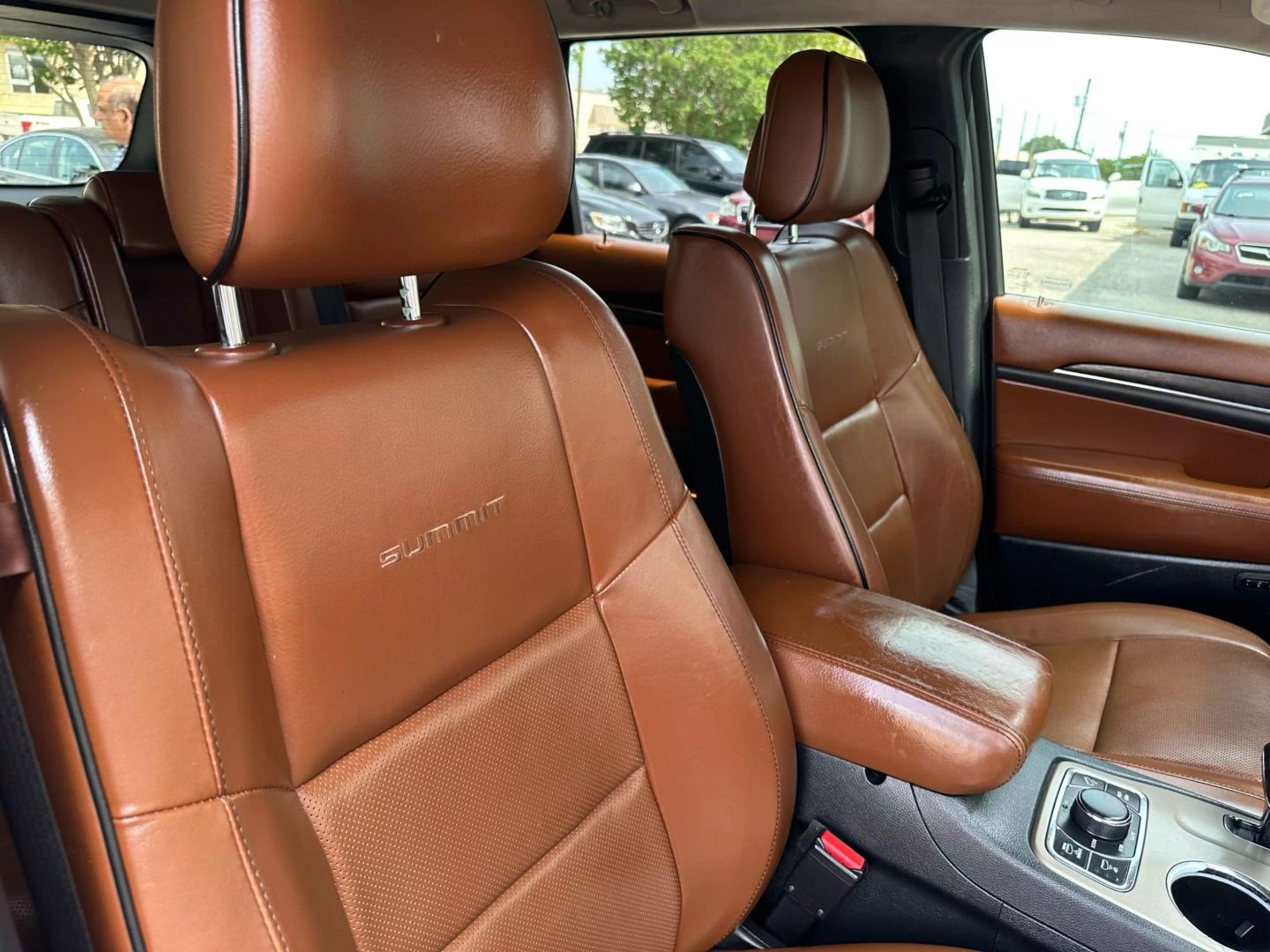 2015 Jeep Grand Cherokee - Image 38