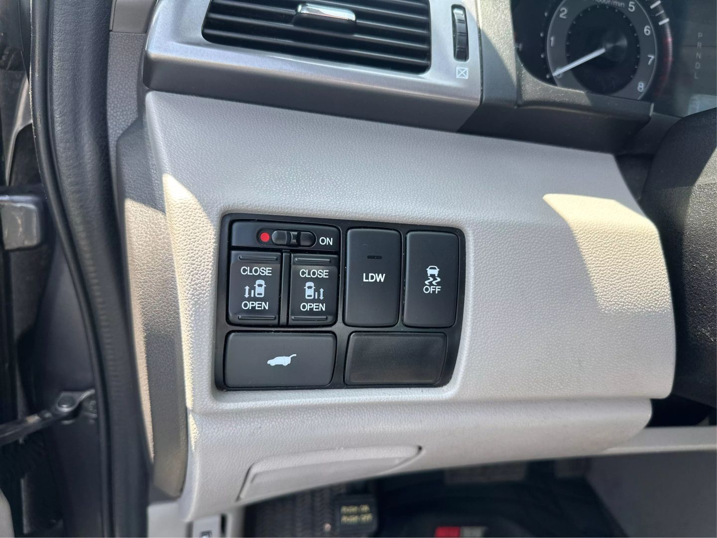 2014 HONDA ODYSSEY VAN V6, I-VTEC, 3.5 LITER EX-L MINIVAN 4D