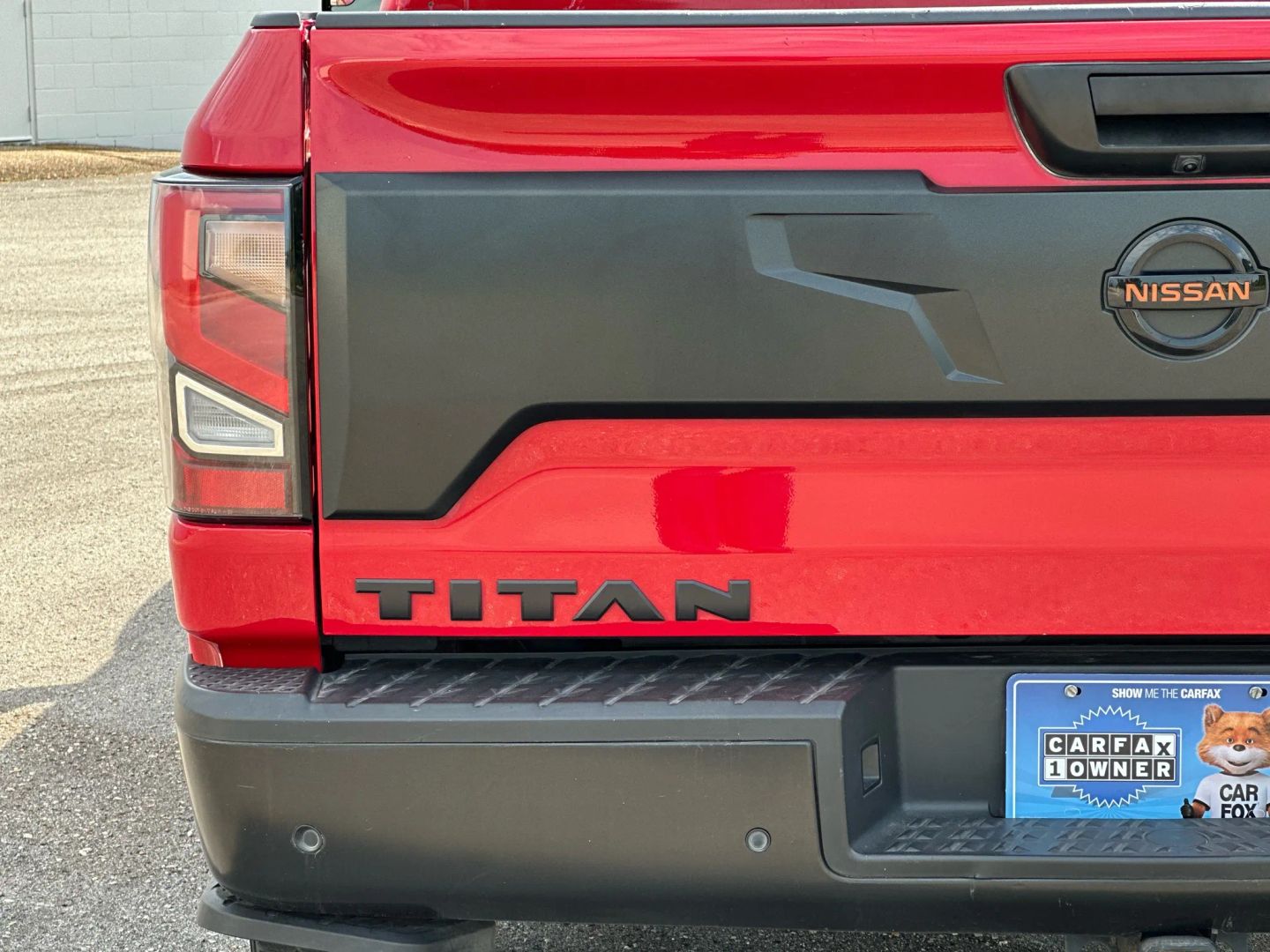 2020 NISSAN TITAN CREW CAB PICKUP V8, 5.6 LITER PRO-4X PICKUP 4D 5 1/2 FT