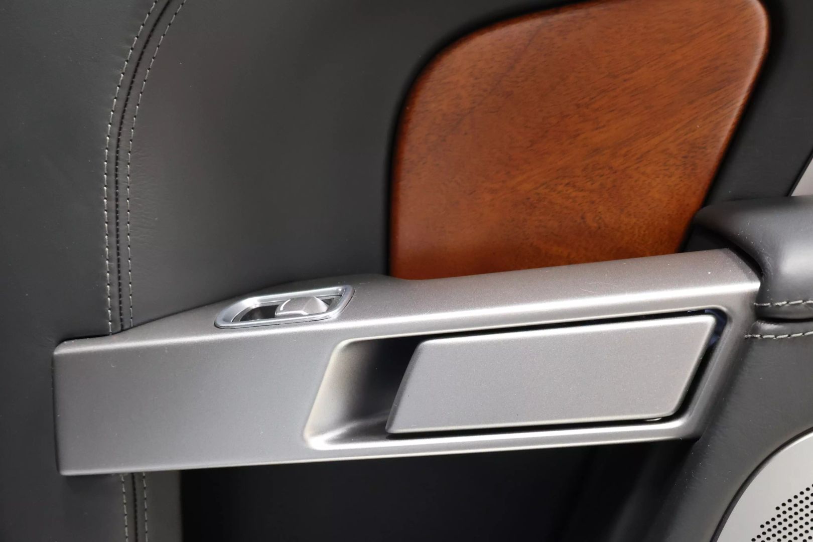 2011 Aston Martin Rapide - Image 66