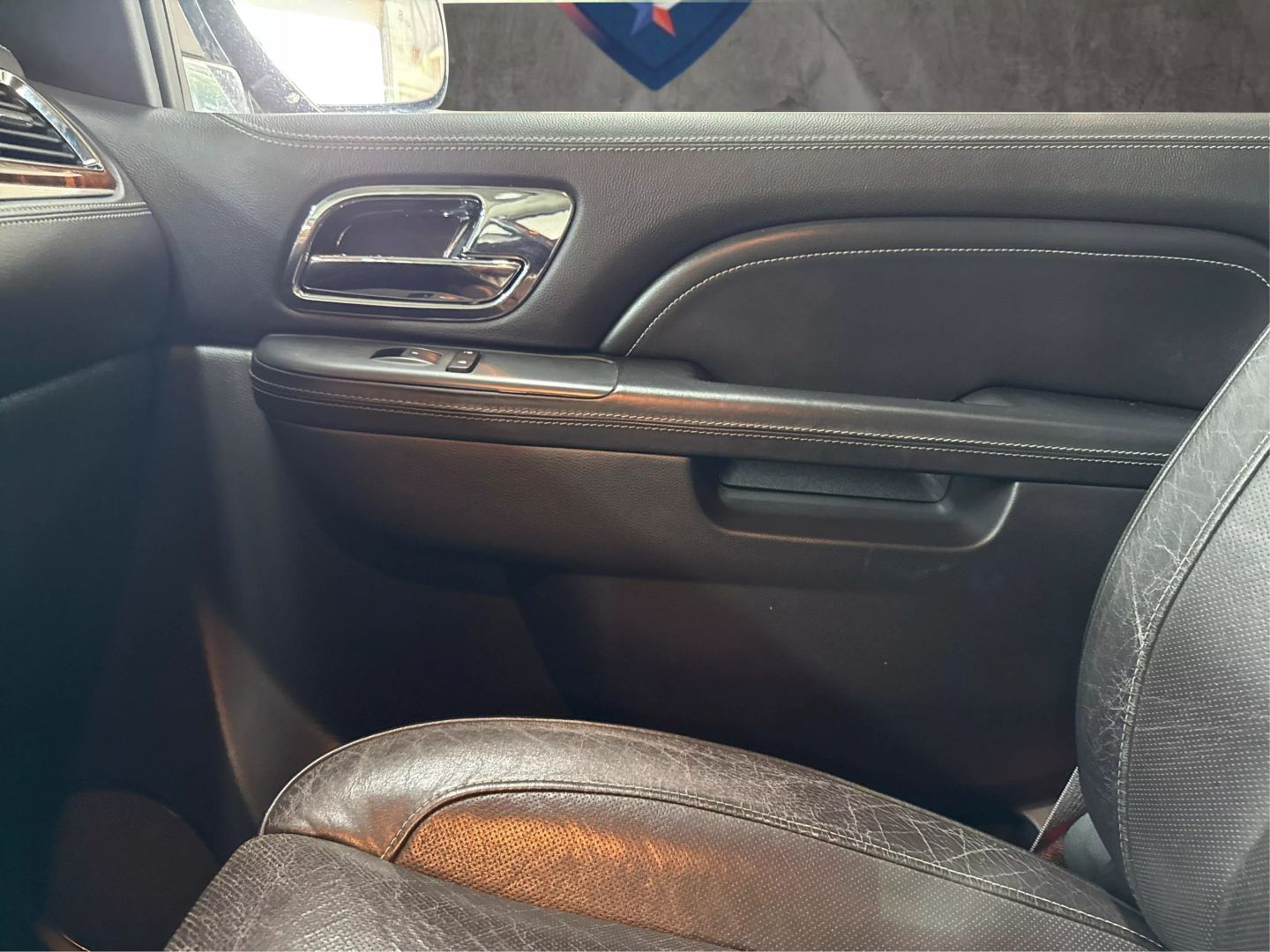 2013 Cadillac Escalade - Image 41
