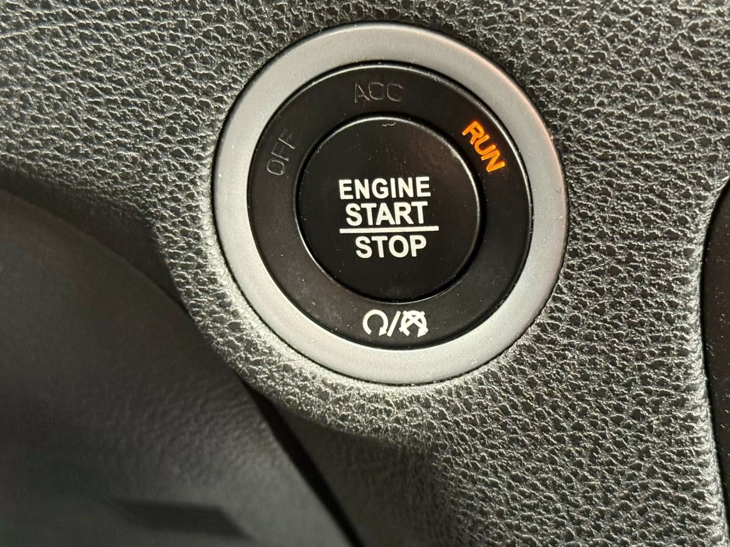 2020 Dodge Charger - Image 43