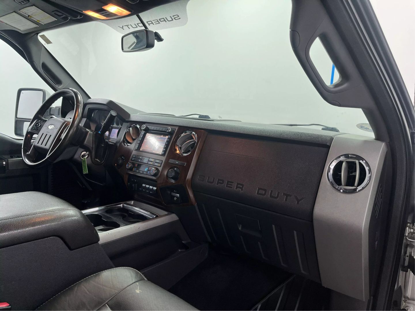 2011 Ford F350 Super Duty Crew Cab - Image 31