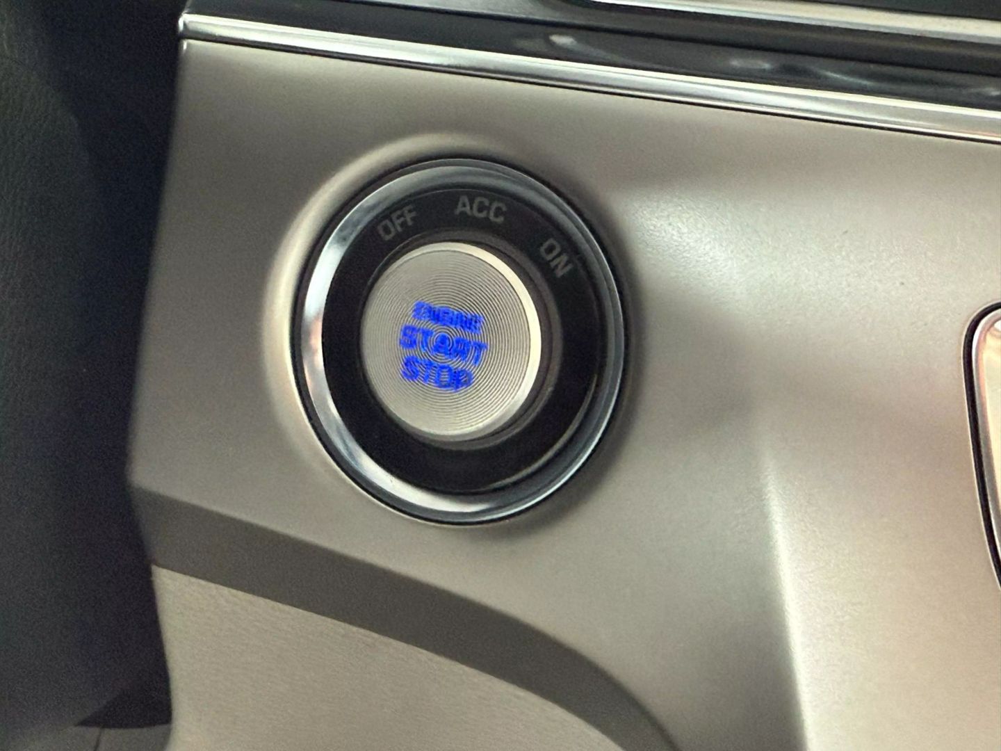 2016 Hyundai Sonata Hybrid - Image 29