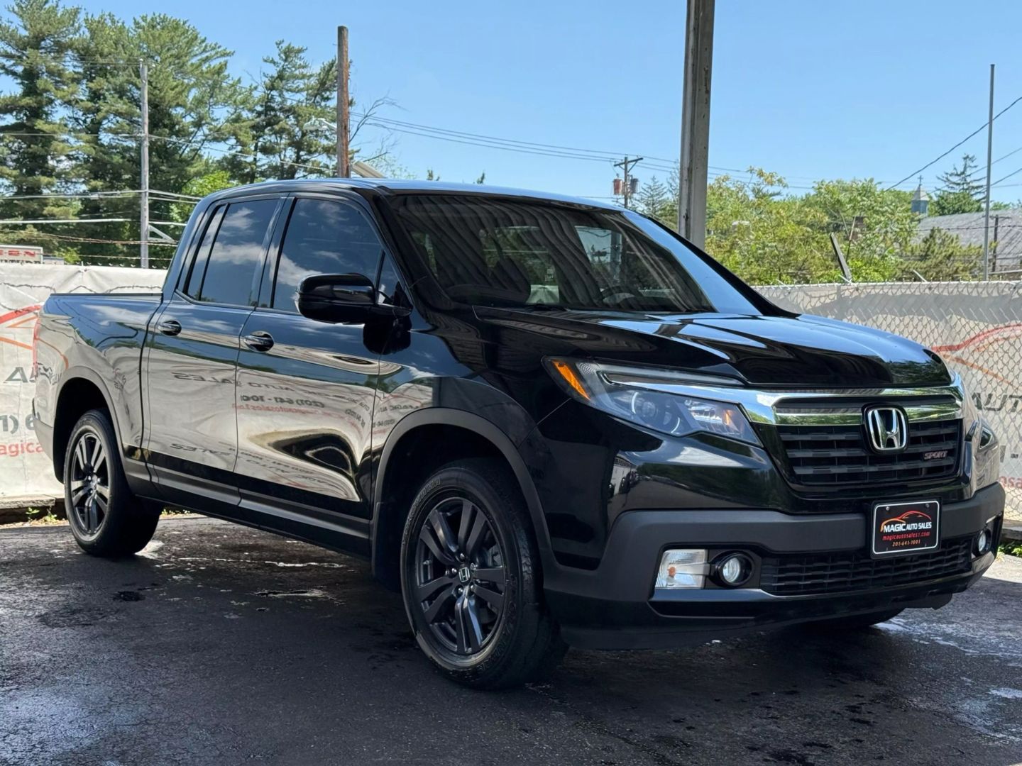 2019 Honda Ridgeline - Image 6