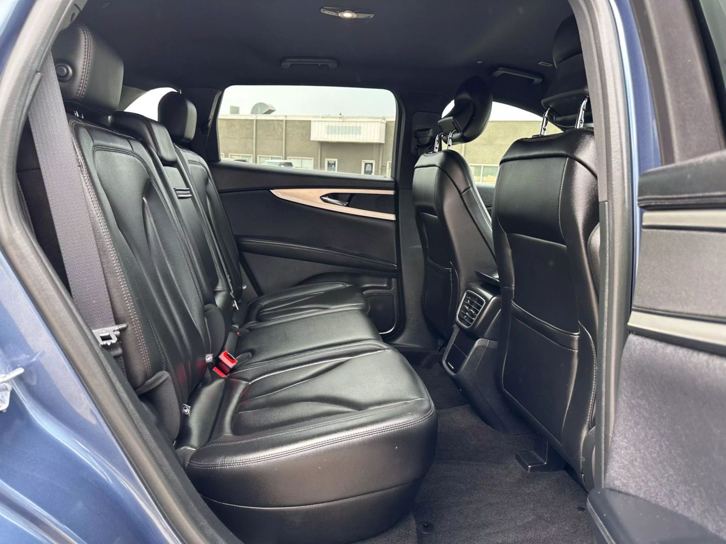 2019 Lincoln Nautilus - Image 25