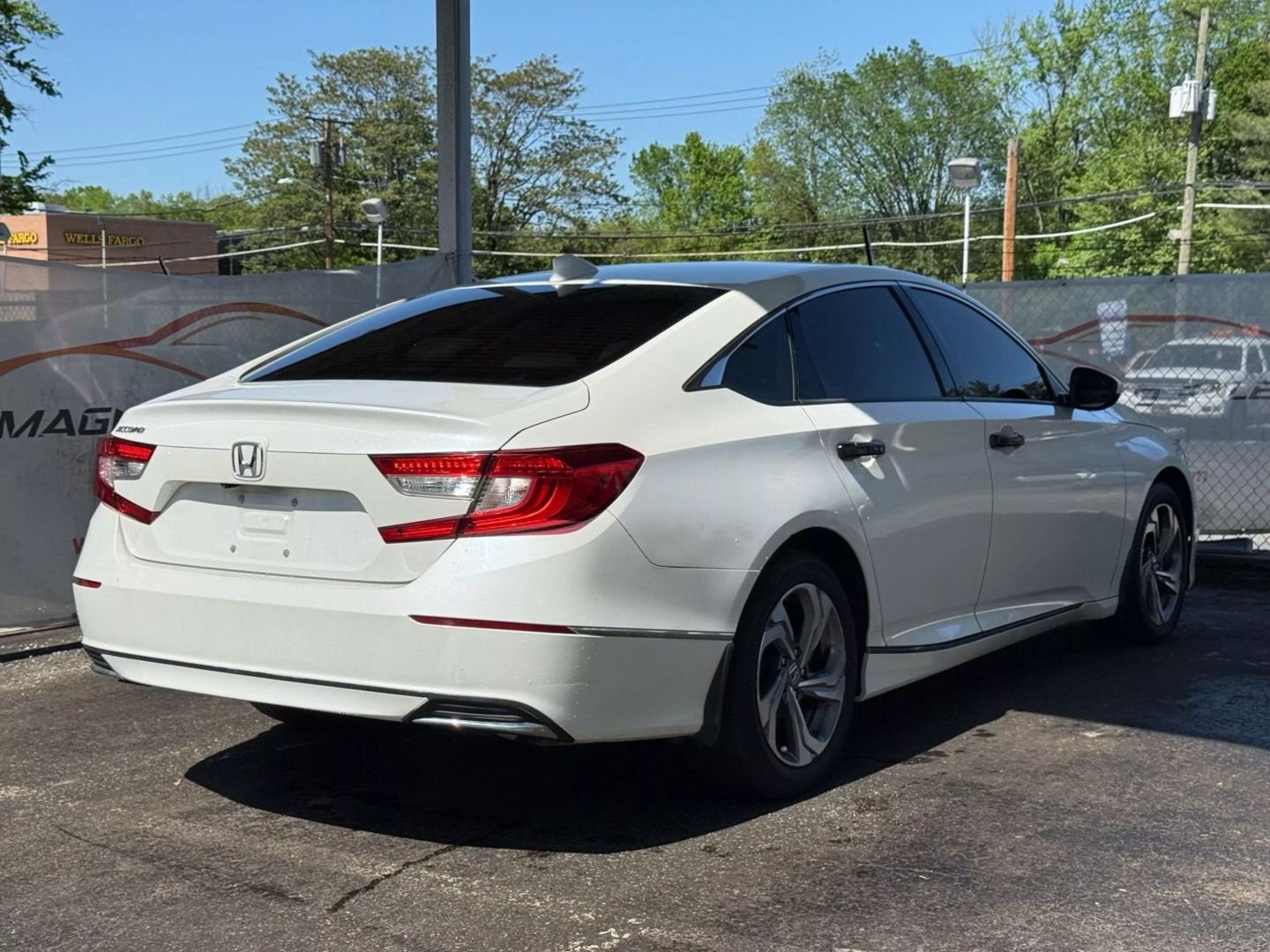 2018 Honda Accord - Image 11