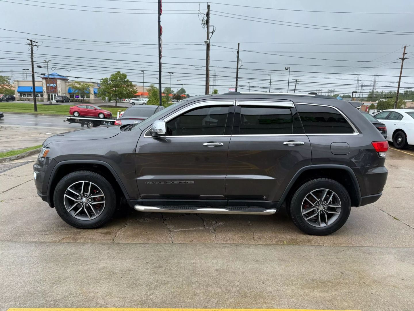 2018 Jeep Grand Cherokee - Image 6