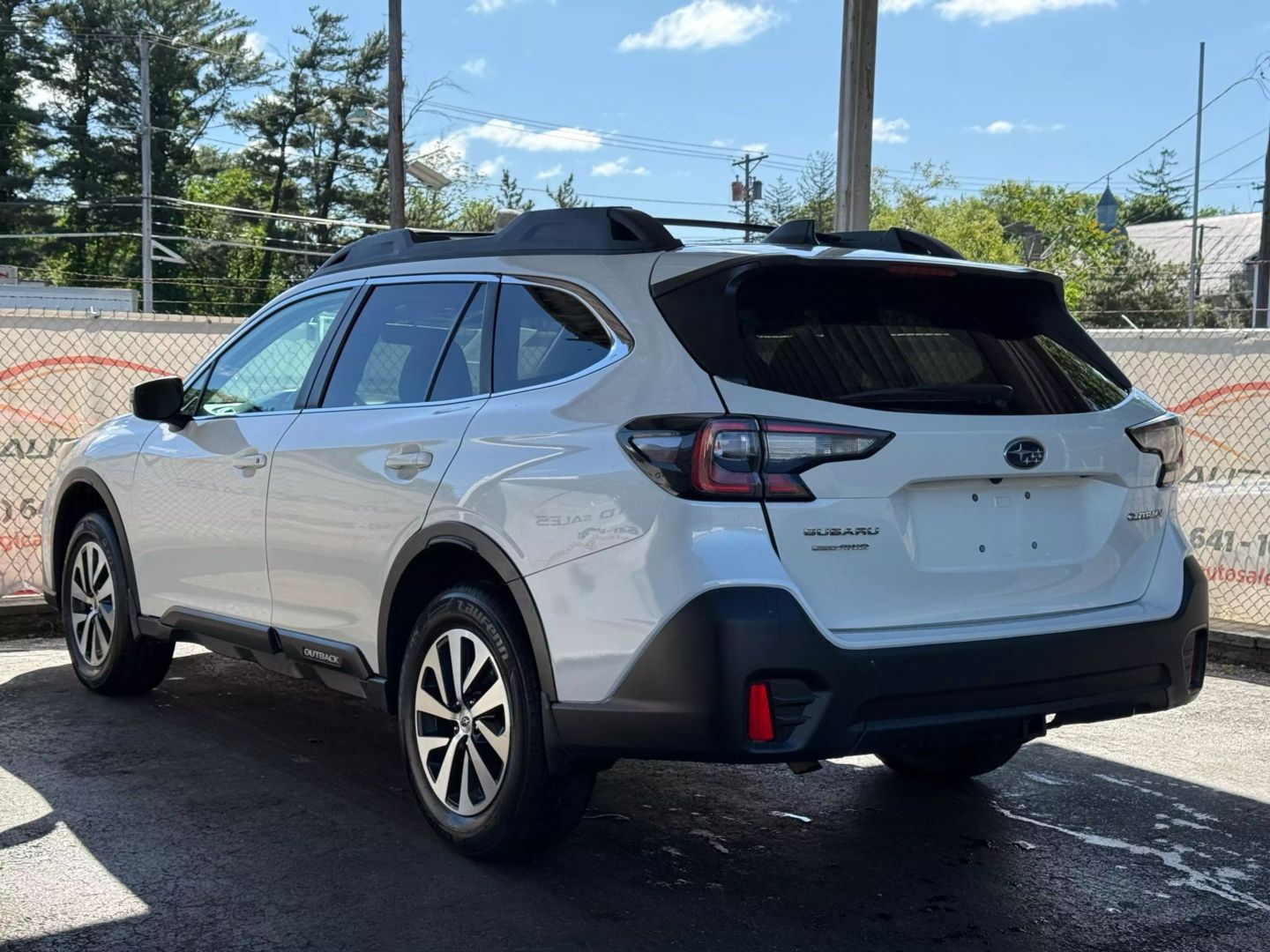 2022 Subaru Outback - Image 9