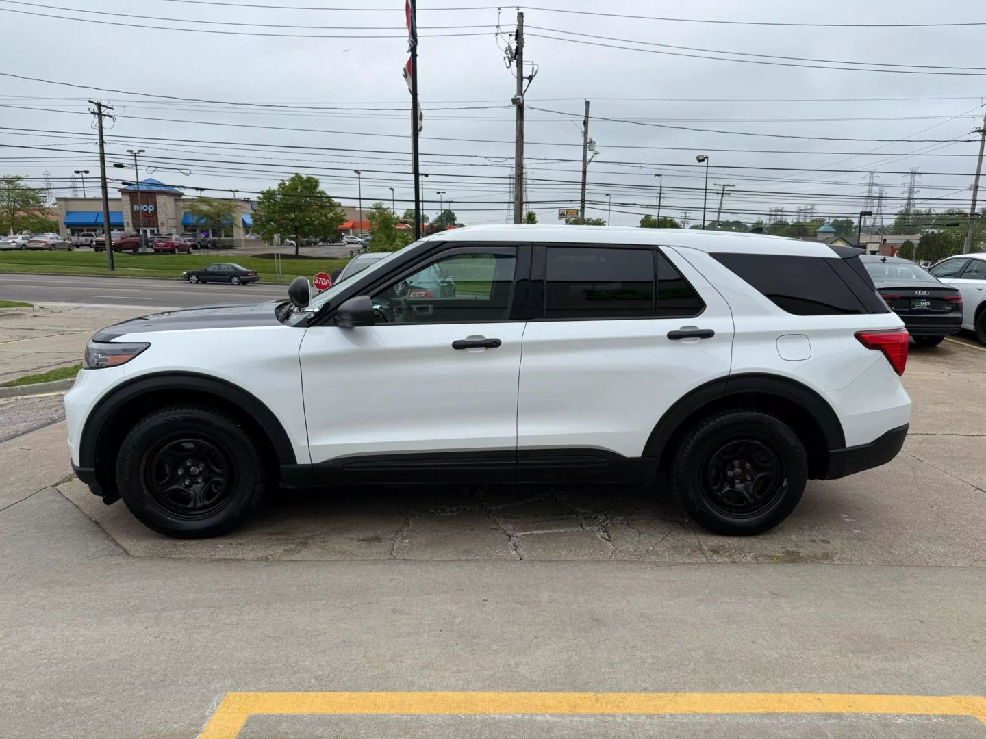 2021 Ford Explorer - Image 6