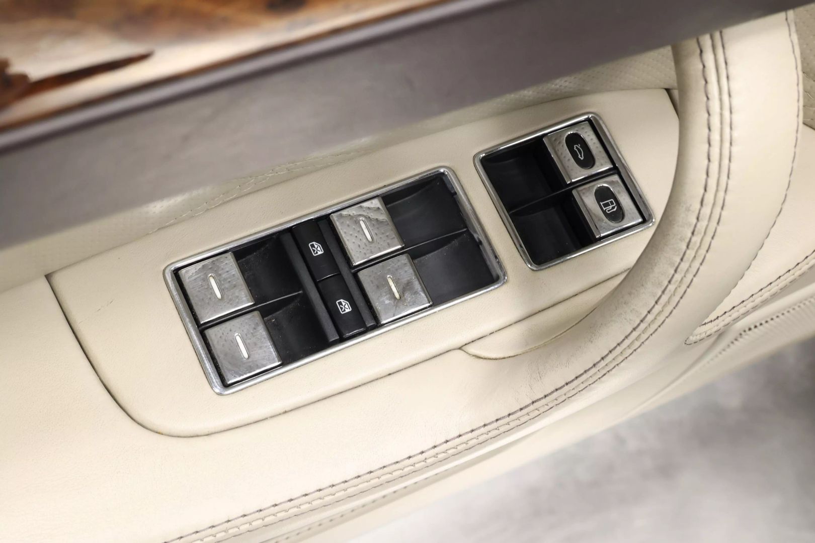 2008 Bentley Continental - Image 10