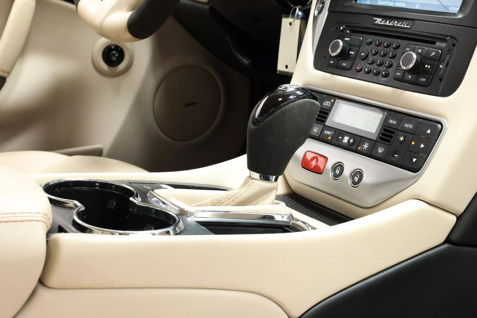2013 Maserati Granturismo - Image 96