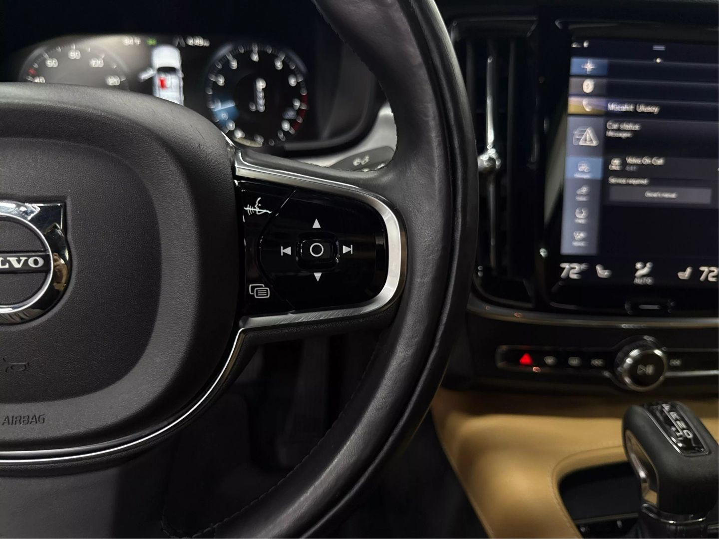 2017 Volvo S90 - Image 27