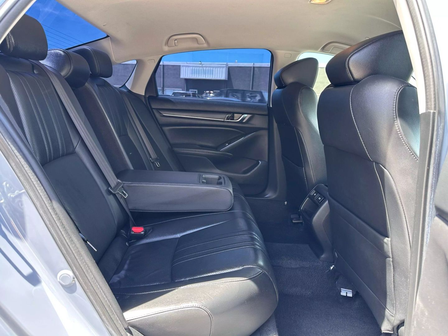 2021 Honda Accord - Image 24