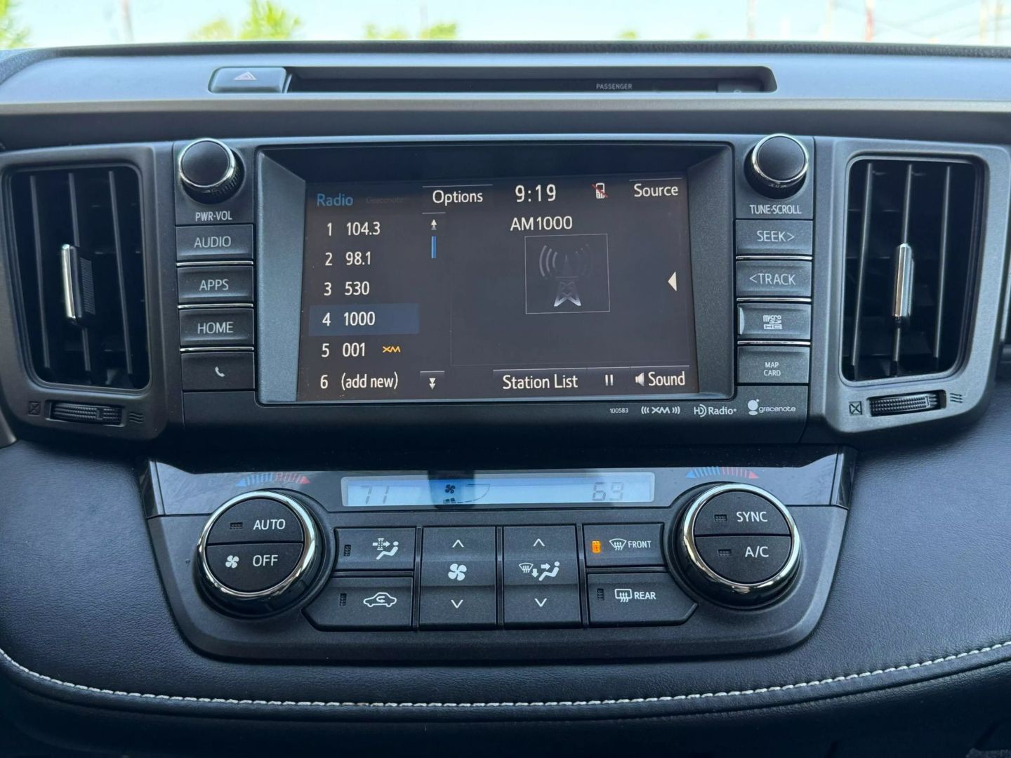2016 Toyota Rav4 - Image 34