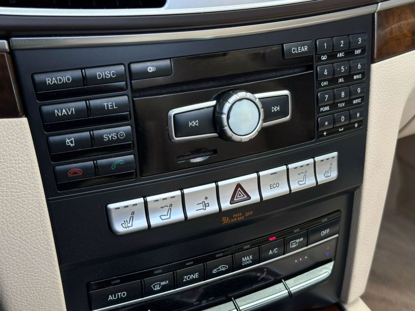 2014 Mercedes-benz E-class - Image 38