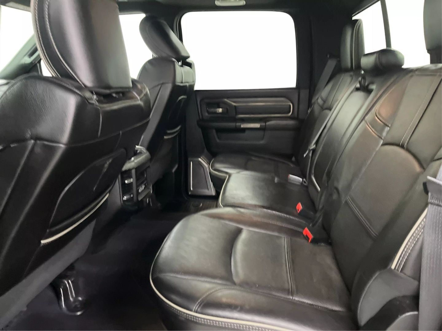 2020 Ram 3500 Crew Cab - Image 10