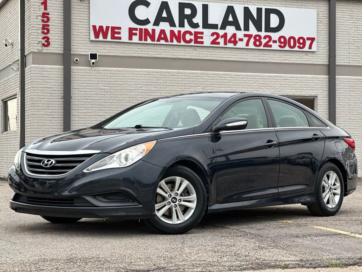 2014 Hyundai Sonata - Image 1