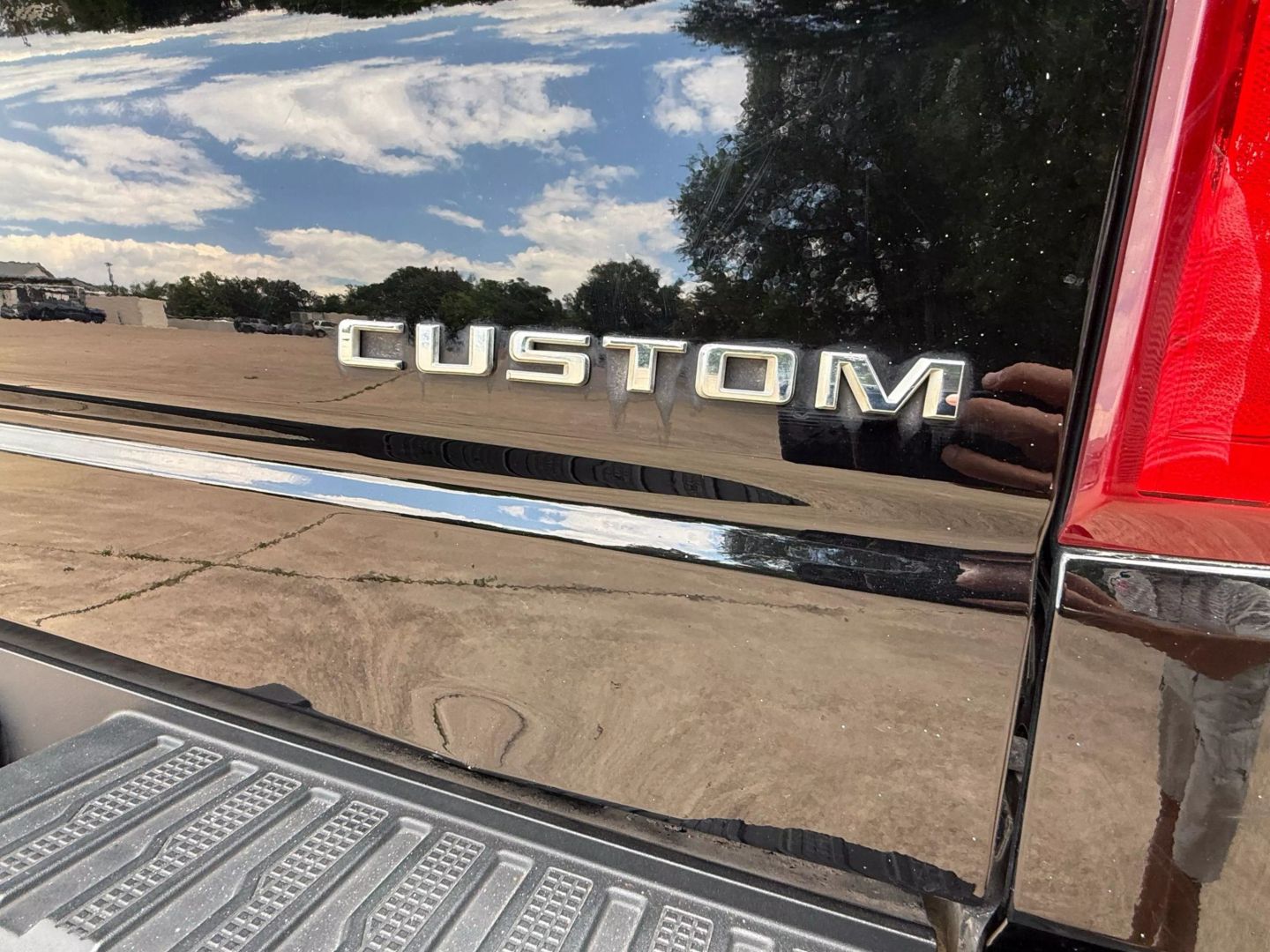 2020 Chevrolet Silverado 1500 Crew Cab - Image 37