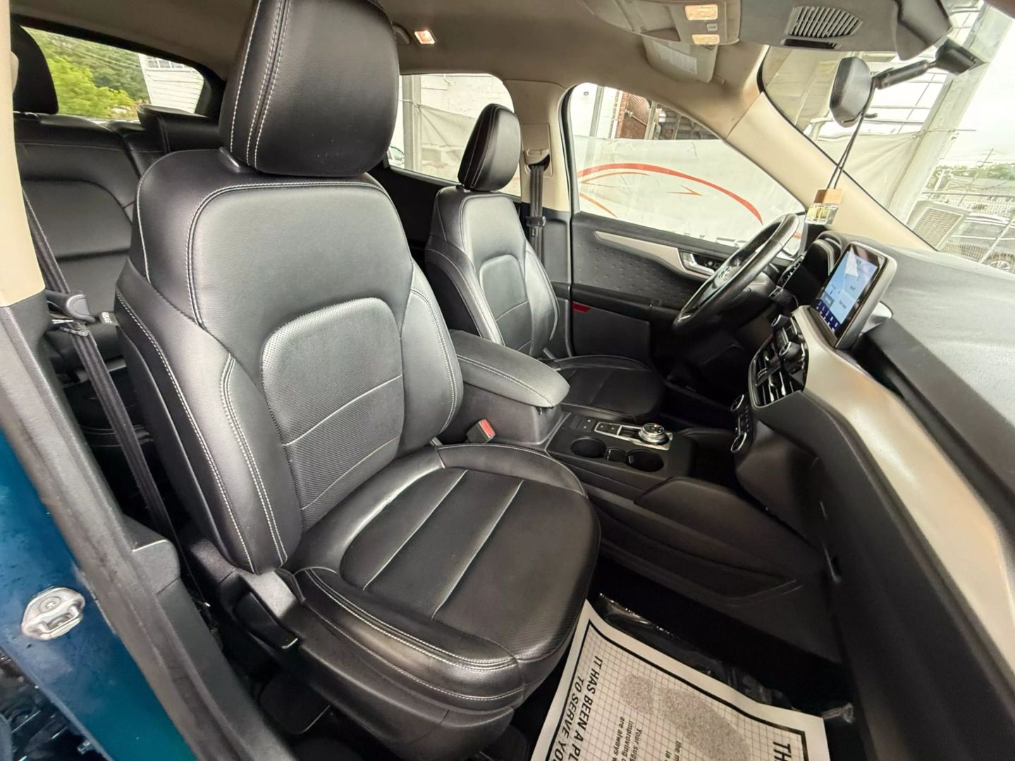 2020 Ford Escape - Image 26