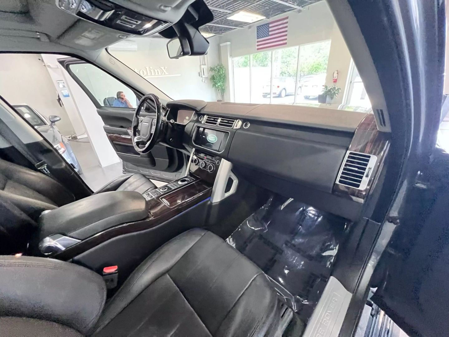 2015 Land Rover Range Rover Hse Sport Utility 4d - Image 23