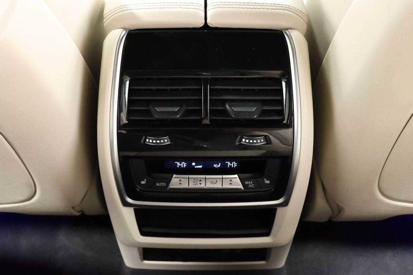 2019 Bmw X7 - Image 104