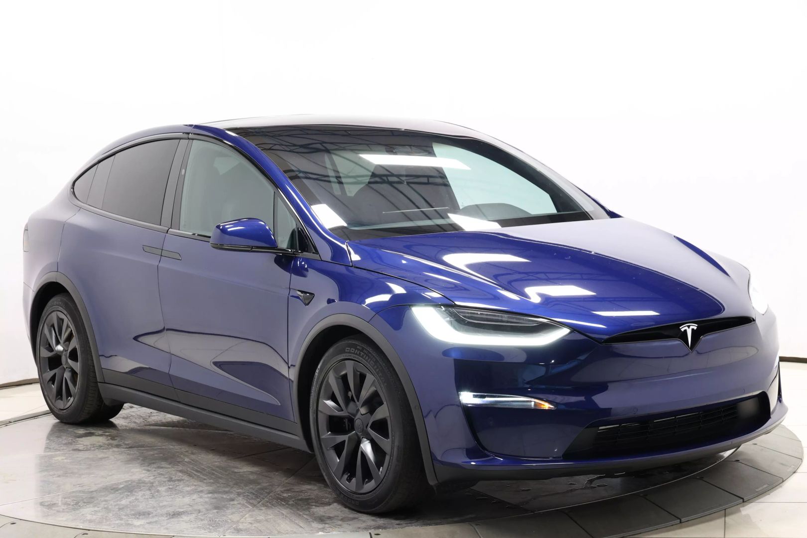 2022 Tesla Model X - Image 101