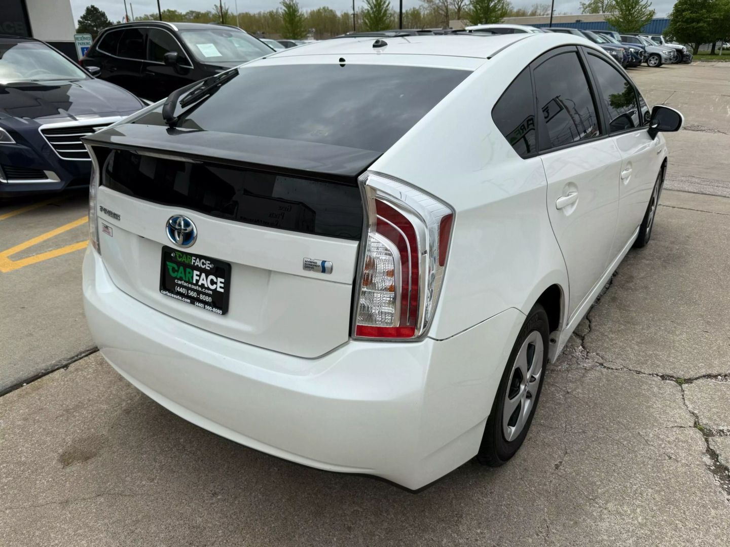 2015 Toyota Prius - Image 13