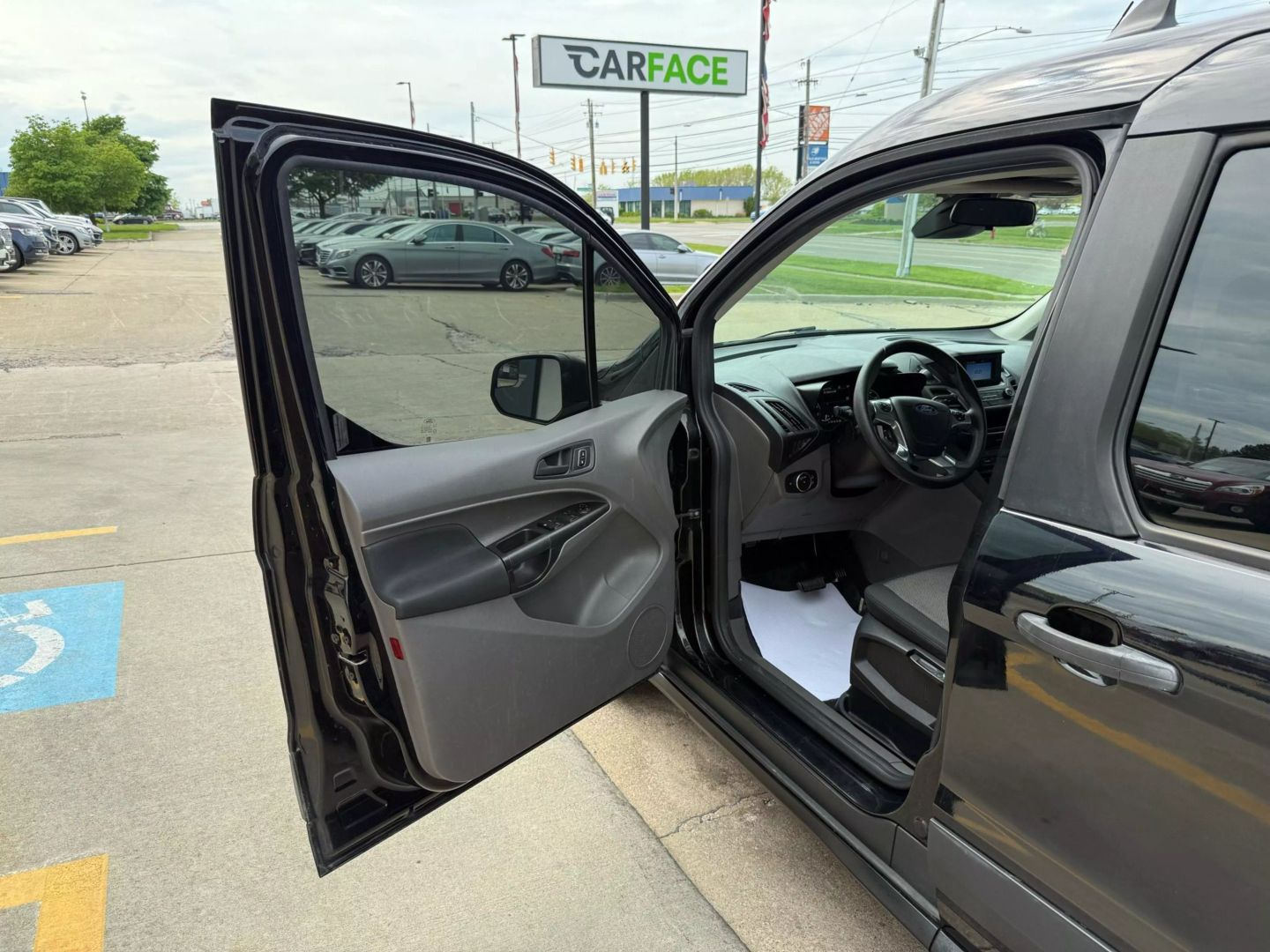 2019 Ford Transit Connect Passenger - Image 16