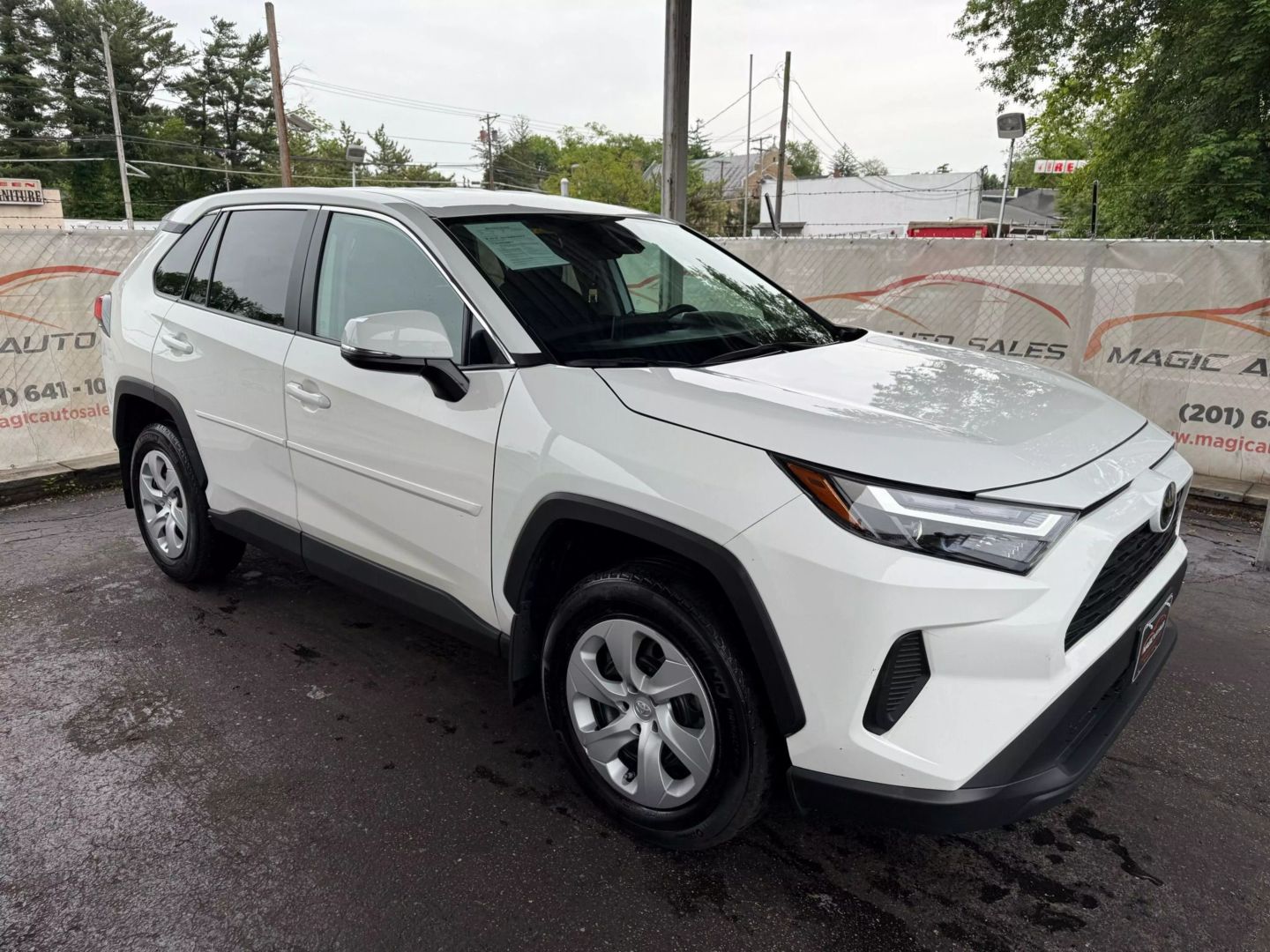 2024 Toyota Rav4 - Image 7