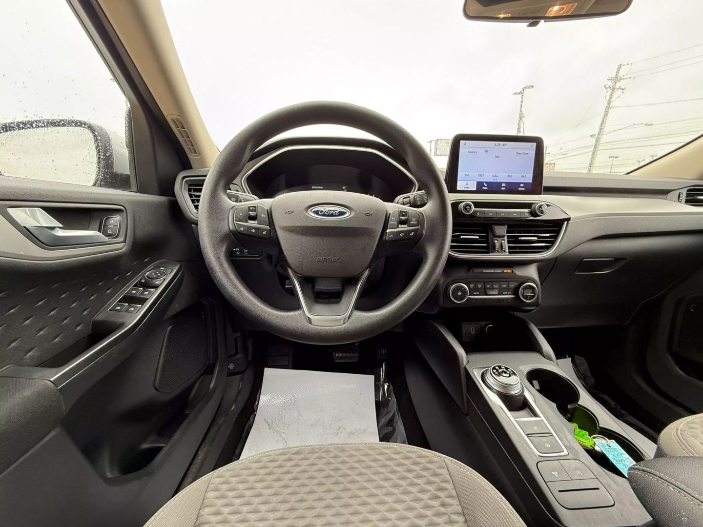 2020 Ford Escape - Image 24