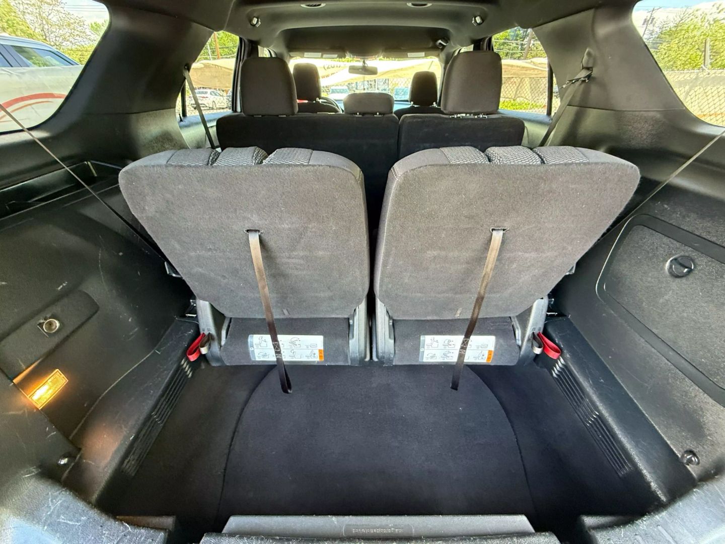 2019 Ford Explorer - Image 21
