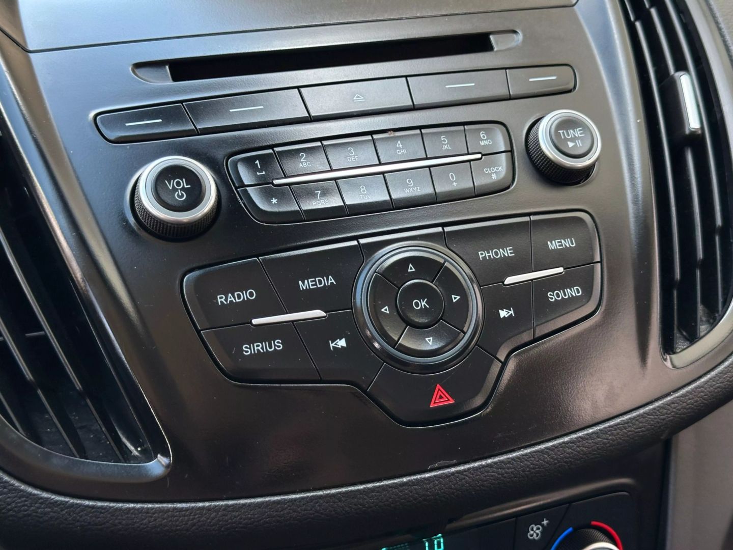 2018 Ford Escape - Image 32