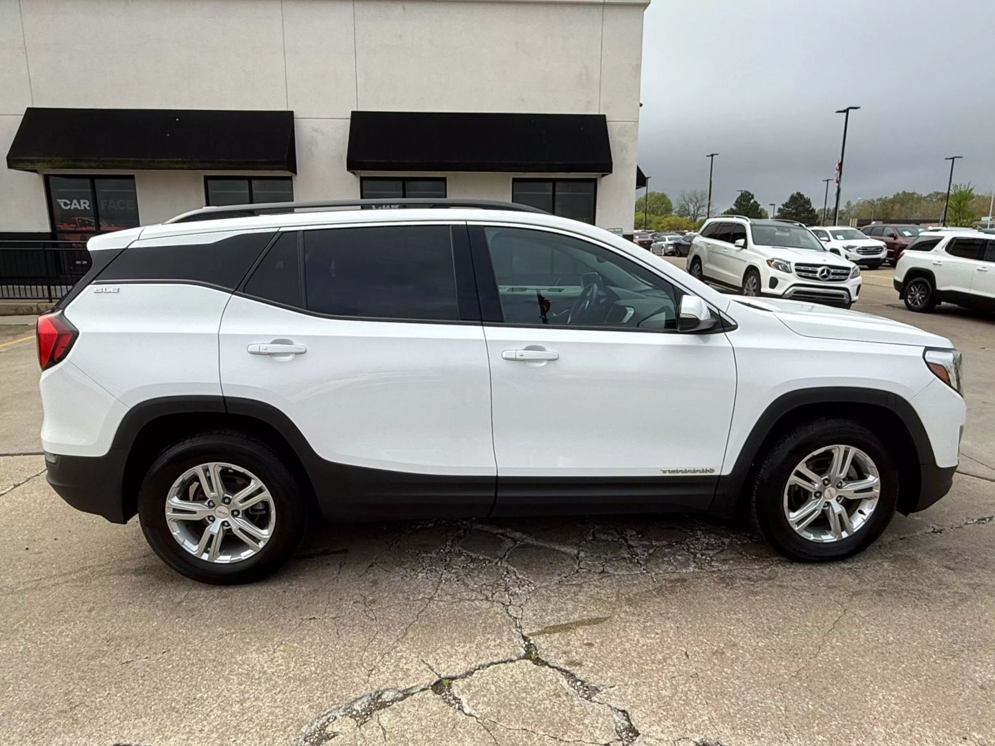 2020 Gmc Terrain - Image 16