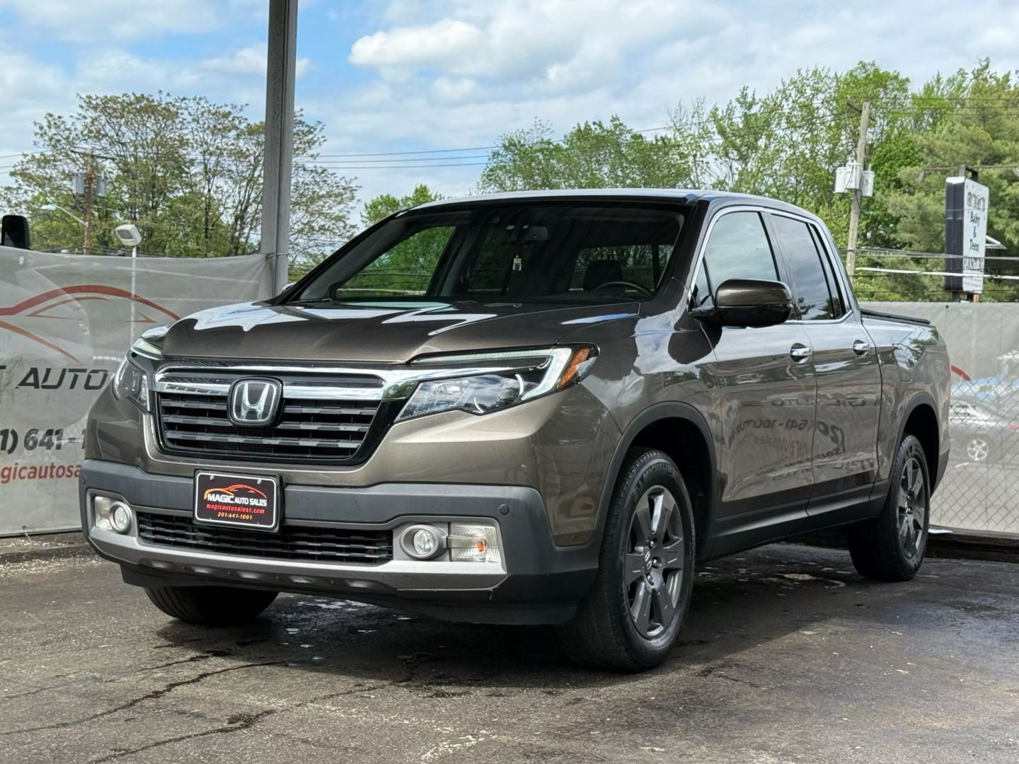 2020 Honda Ridgeline - Image 3