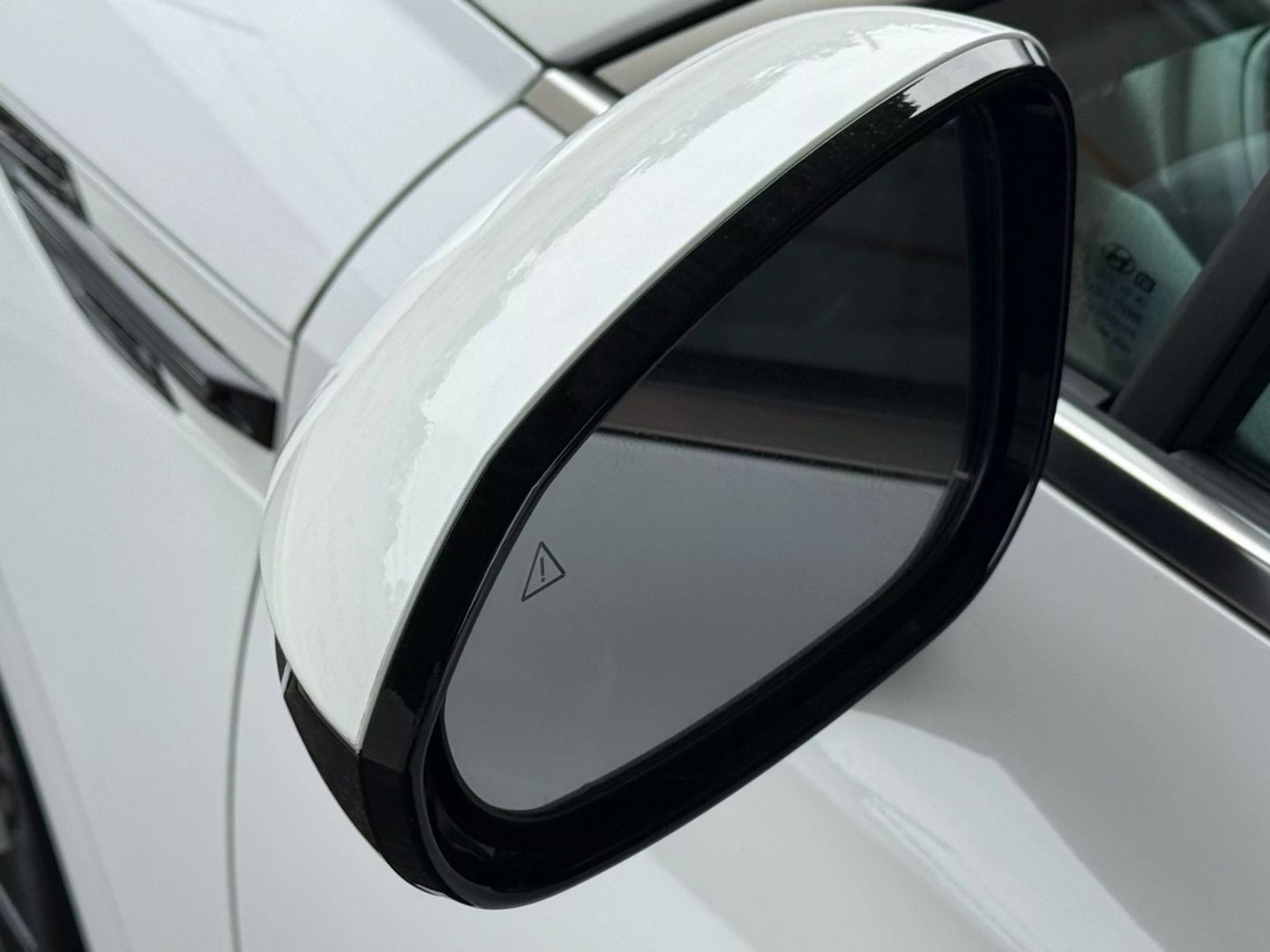 2025 Hyundai Sonata - Image 38
