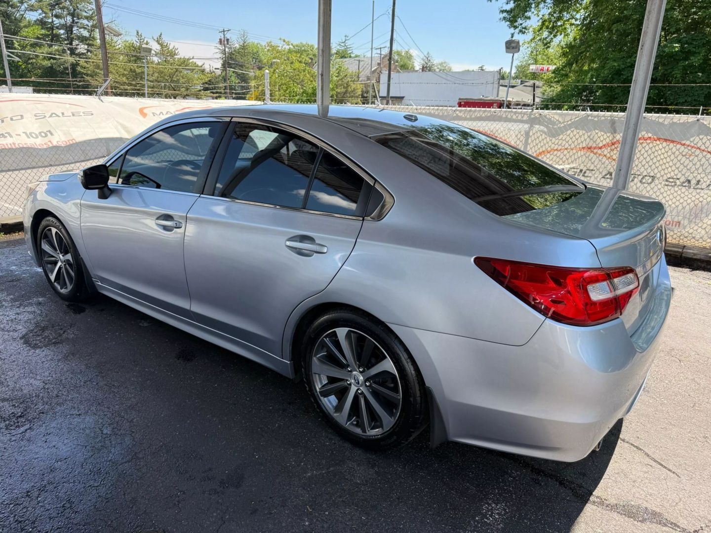 2015 Subaru Legacy - Image 13